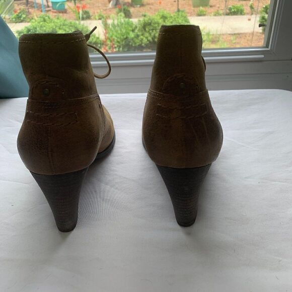 Clarks Ankle Booties, Light Brown, Lace Up, Sz 9.5 - Picture 4 of 9